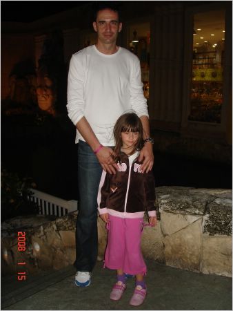 Mladen i Enja u La Isla Shapping Mall
