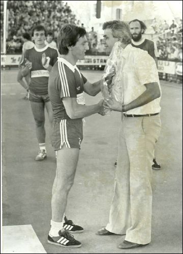 Rukometni turnir u Doboju. 20 Septembar 1983. Ilija i Ferzan (u pozadini Memic i Jovovic)