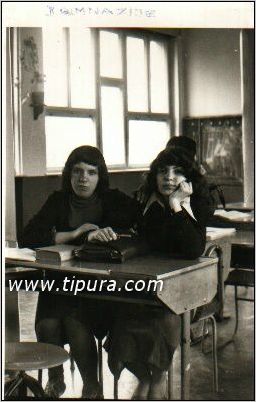 01.04.1975 Kreho Cica i Nina Begic II Gimnazije