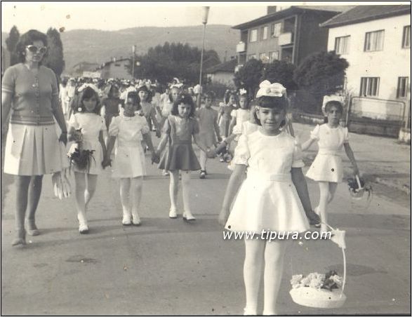 Prvacici 1973 - Olga Brankovic, Aida, Zana, Sonja i Coja