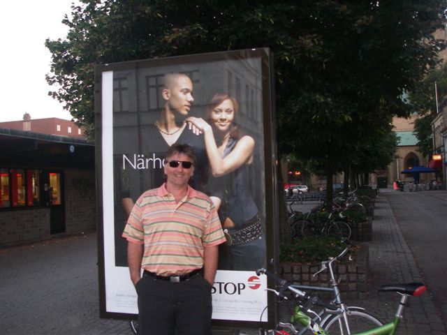 Braco i Chantel u pozadini